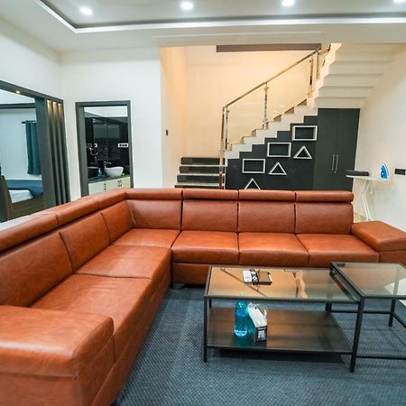N Cube Serviced Apartments Hajdarabad Zewnętrze zdjęcie