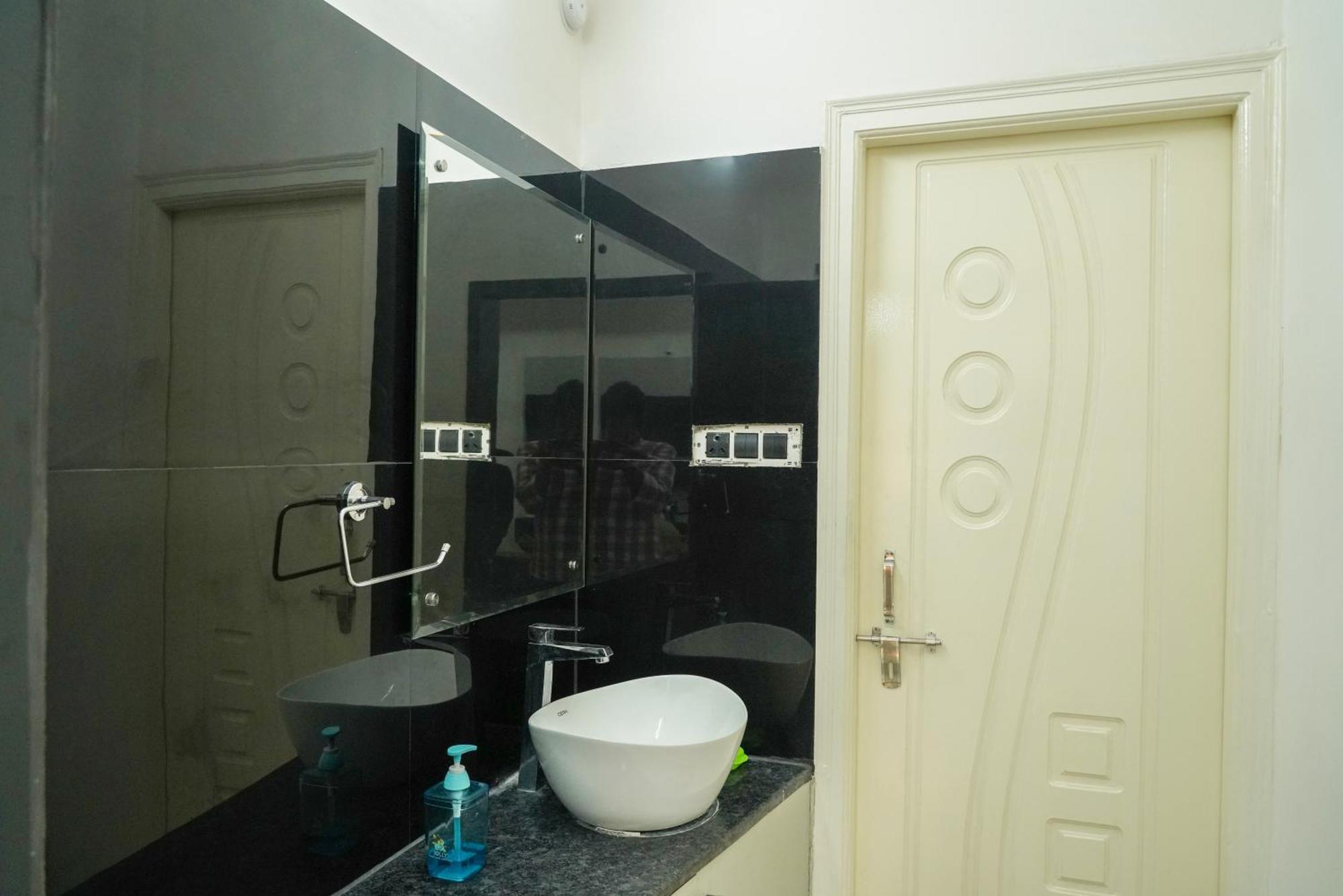 N Cube Serviced Apartments Hajdarabad Zewnętrze zdjęcie